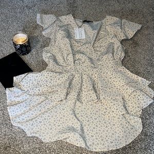 V Nevk cross ruffle Blouse